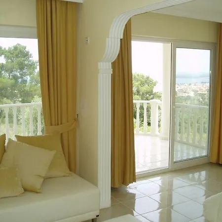 Sun & Sea Villas *